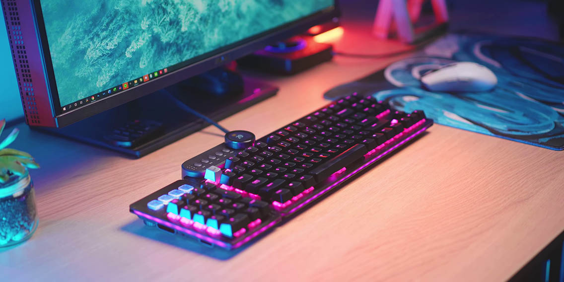 The FUTURE of Gaming Keyboards is Here Mountain Everest Review