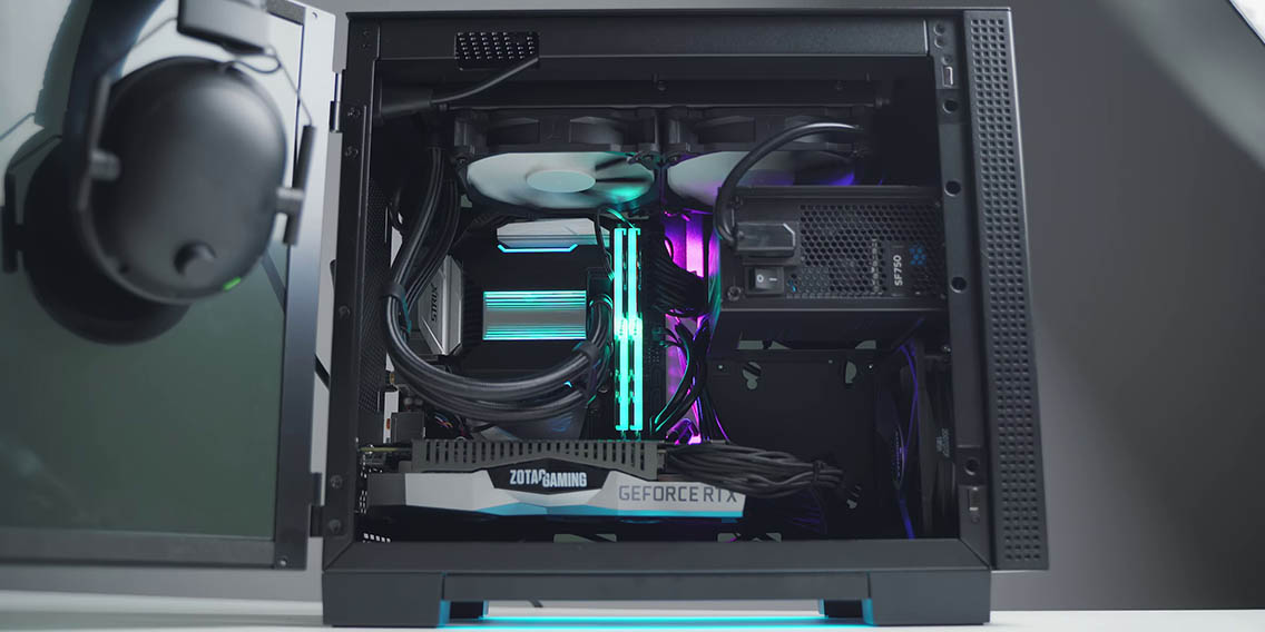 Razer Tomahawk ITX Review A Case for Fanboys!