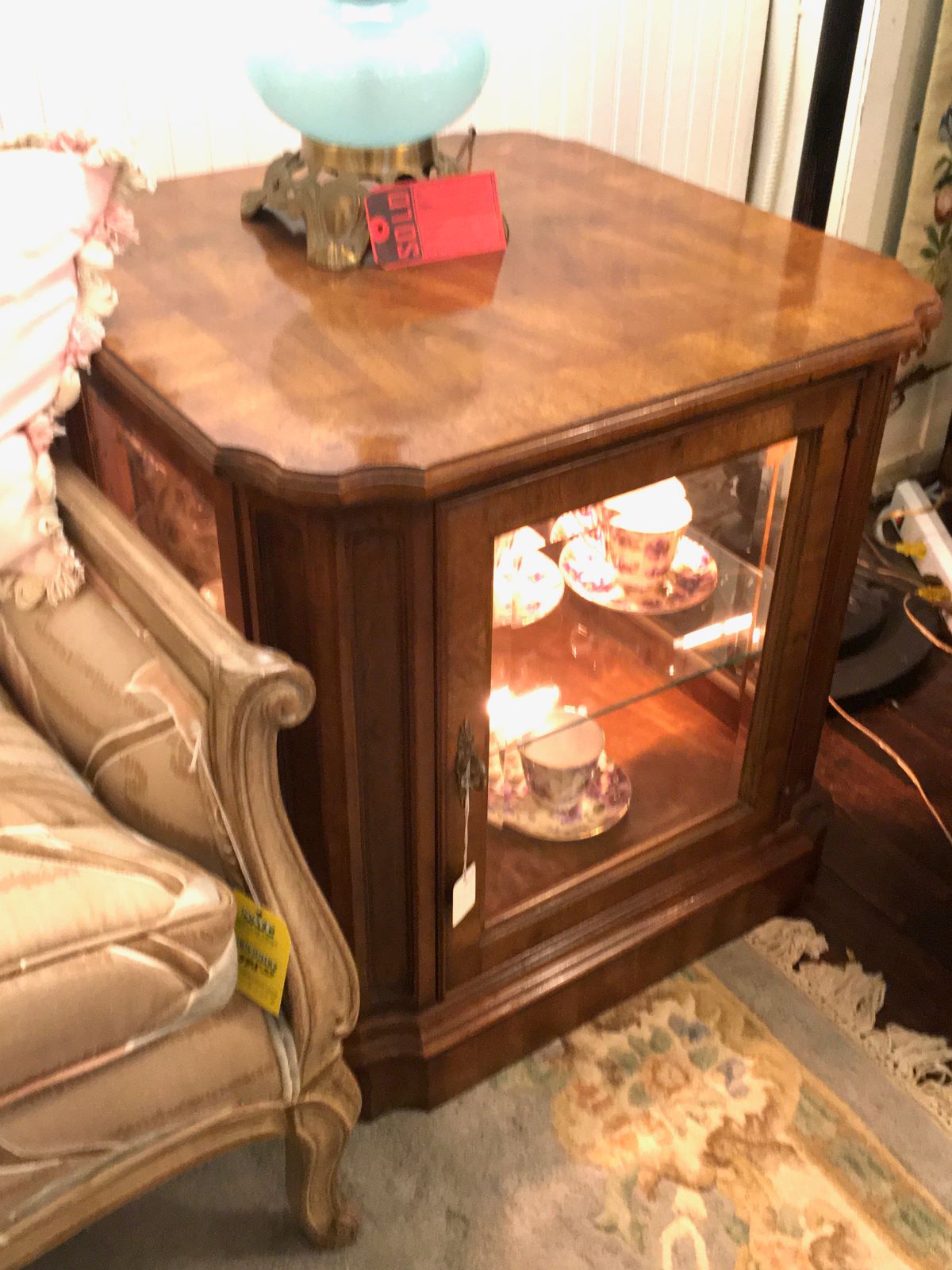 Hardy's Interiors & Antiques Furniture Store Lebanon, OH Product