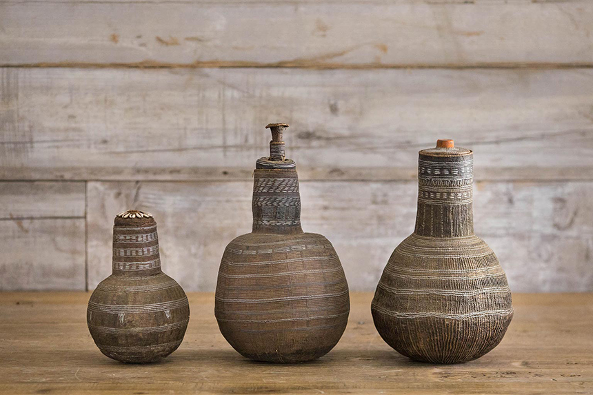 AMATULI ARTEFACTS Hare & Klein