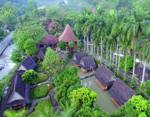 Kampung Turis Karawang Tiket & Info April 2022 √ Waterpark