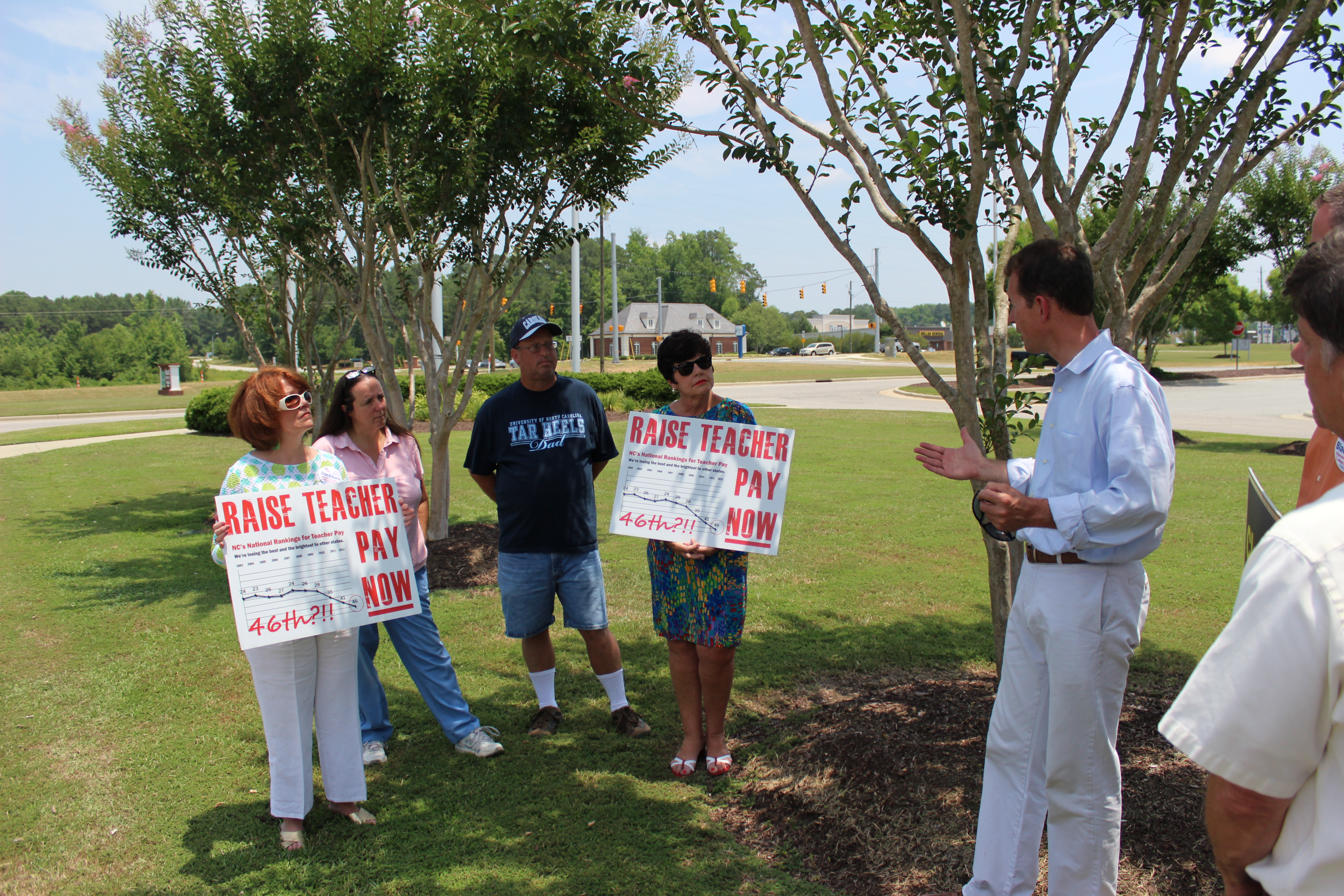 61,000 SIGNATURES HEADING TO RALEIGH FOR BETTER TEACHER PAY MAKES STOP