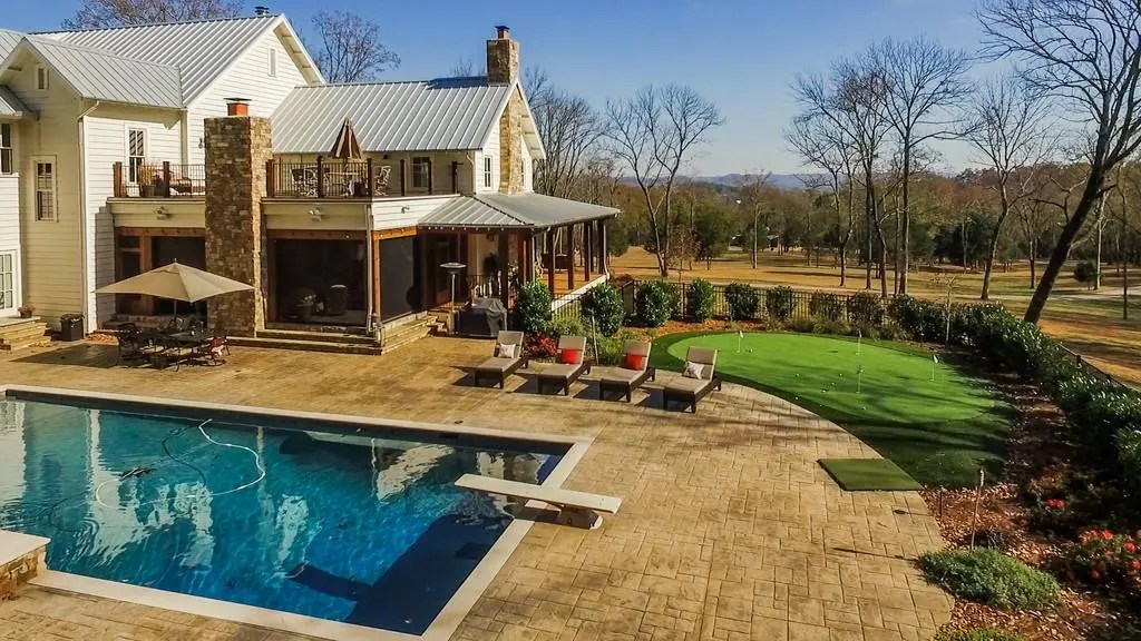 See Inside Miley Cyrus' 21 Million Nashville Home