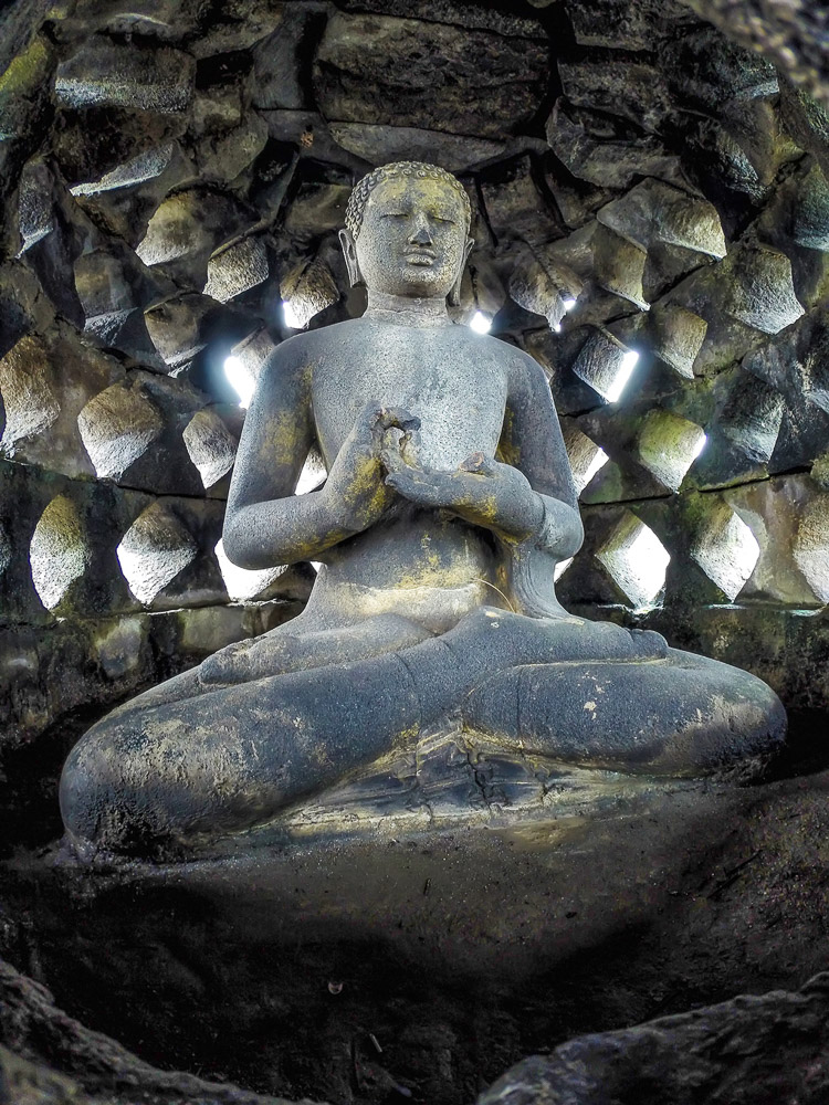 Footsteps in...Borobudur Finding Nirvana. Harpreet's WanderLust