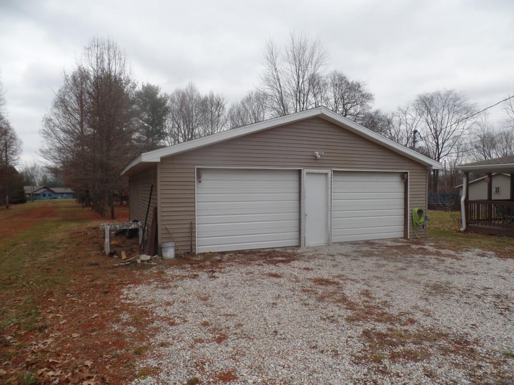 Harrah Realty INC. COME AND SEE FOR YOURSELF, City Bloomfield