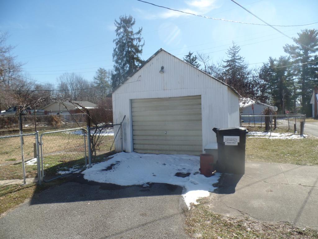 Harrah Realty INC. QUAINT HOME ON A QUIEET SIDE STREET, City Bloomfield