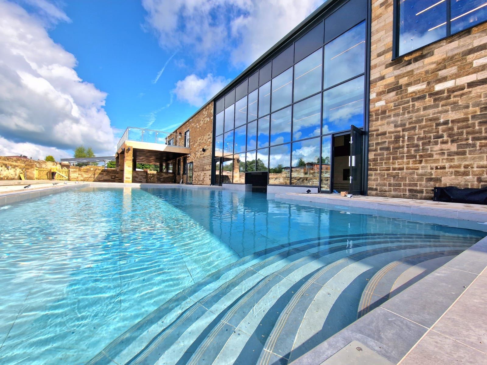 Heated Indoor / Outdoor Pool Harrison Holidays