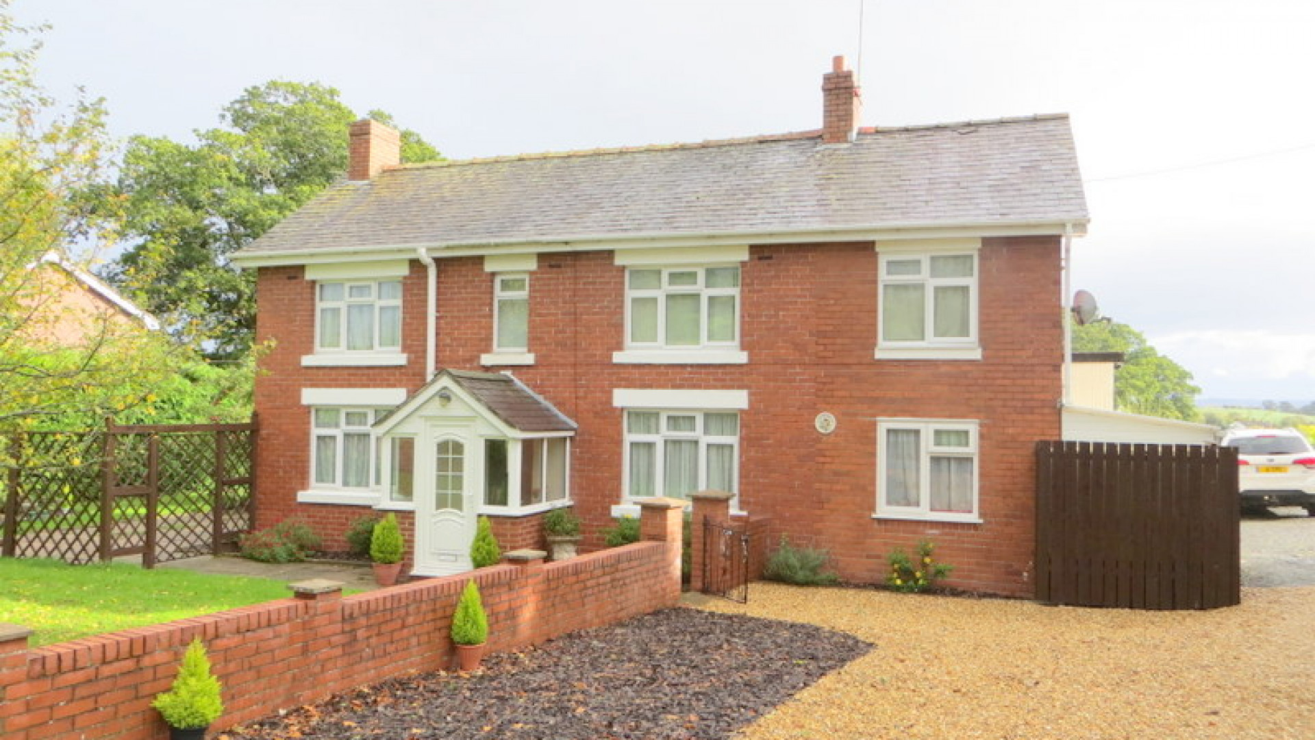 Harry Ray & Company Estate Agents & Auctioneers Mid Wales & Shropshire