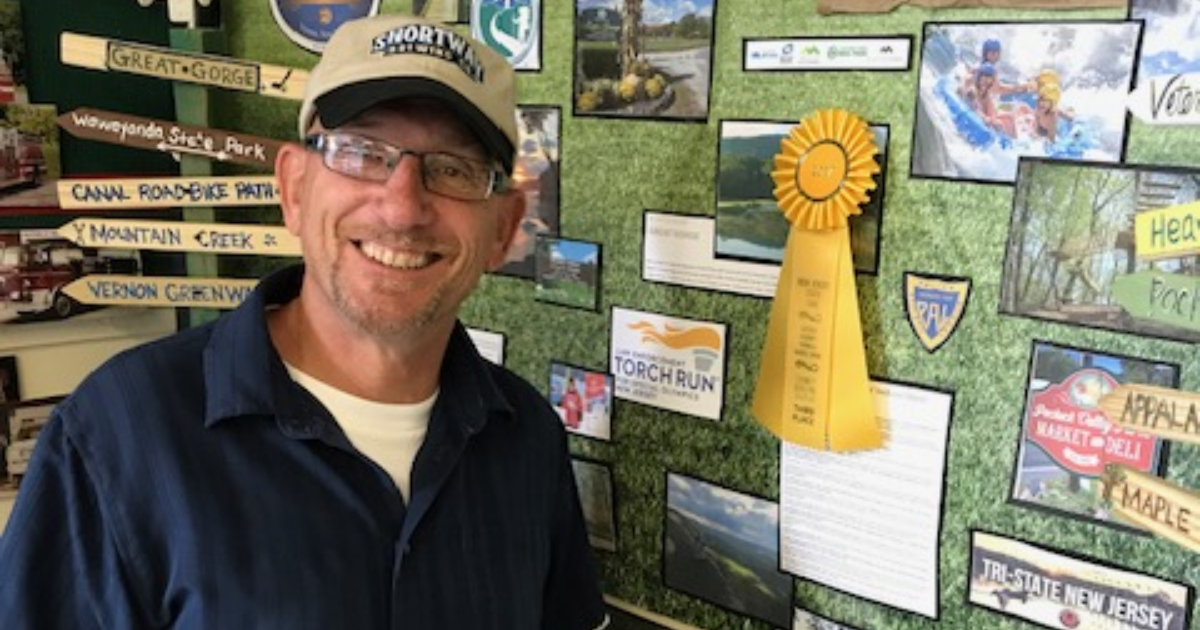 Capturing Moments of Impact Harry Shortway's Gallery Explore Now