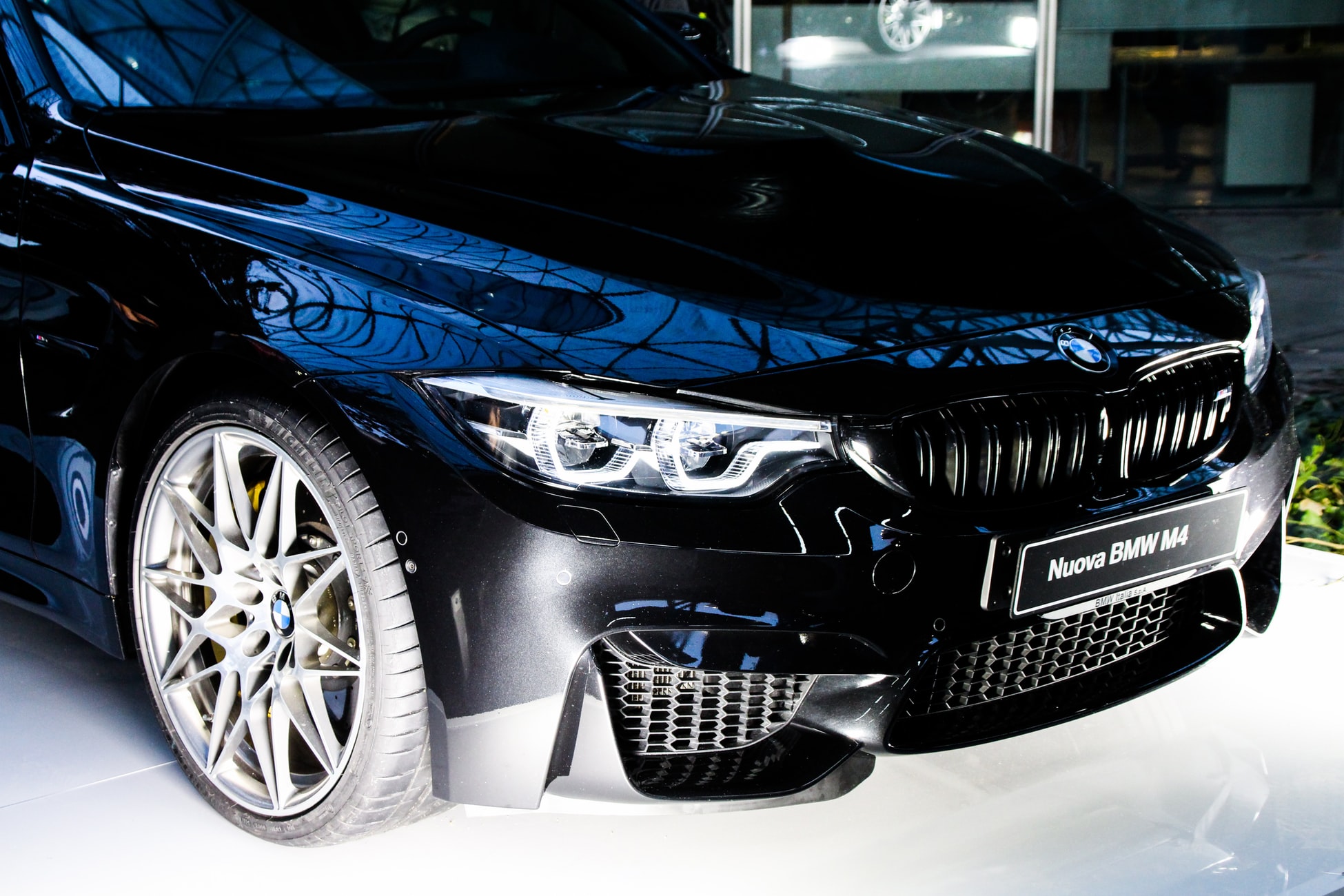 How to handle problems of Car Wheels by Yourself? – Harshmotors