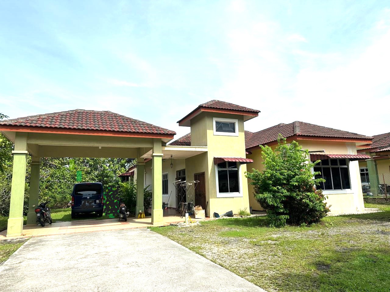 Bungalow Setingkat dengan tanah luas Idaman Villa Sendayan