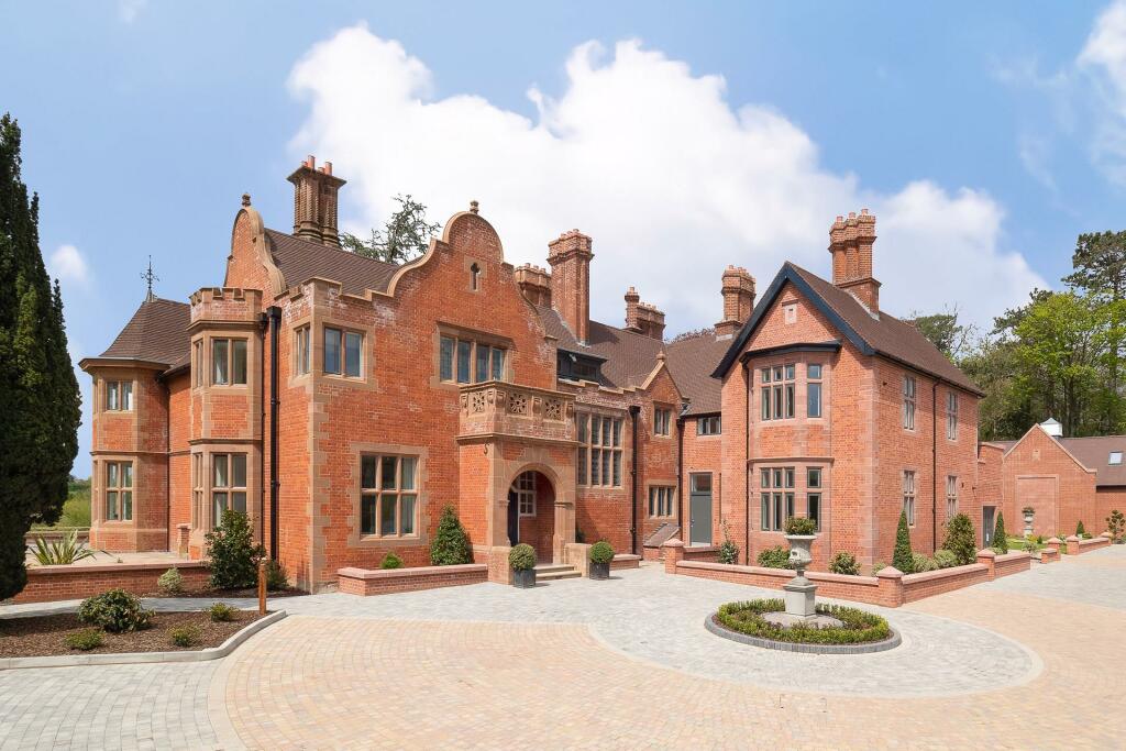 Milverton Hall, Blackdown, Leamington Spa Harts Homes