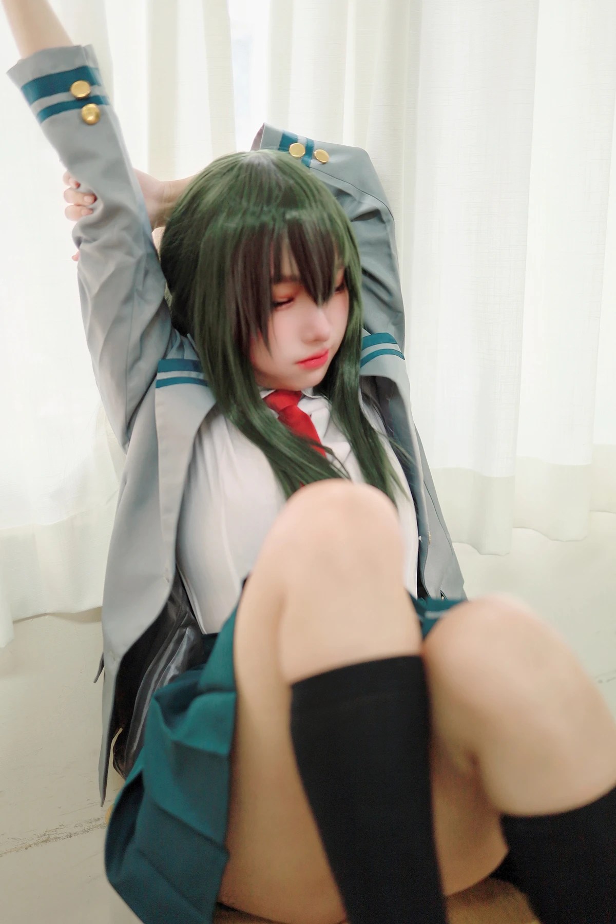 慕慕Momo Cosplay 剎那Setsuna与蛙吹梅雨学生服