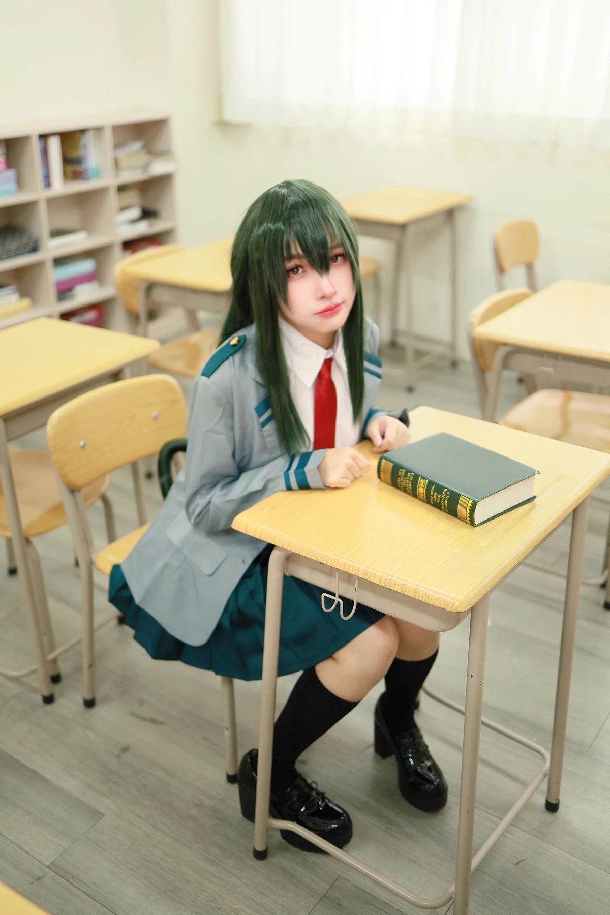慕慕Momo Cosplay 剎那Setsuna与蛙吹梅雨学生服