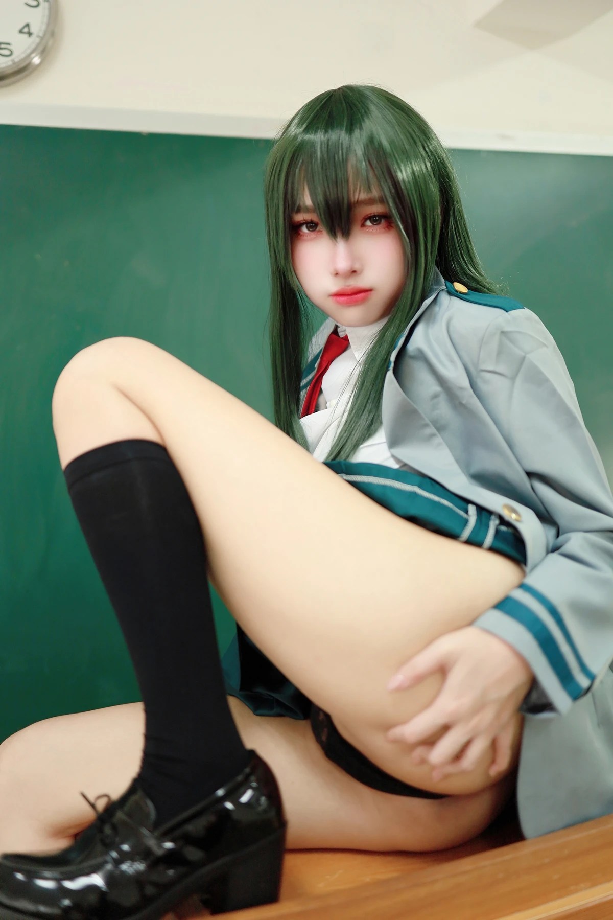 慕慕Momo Cosplay 剎那Setsuna与蛙吹梅雨学生服