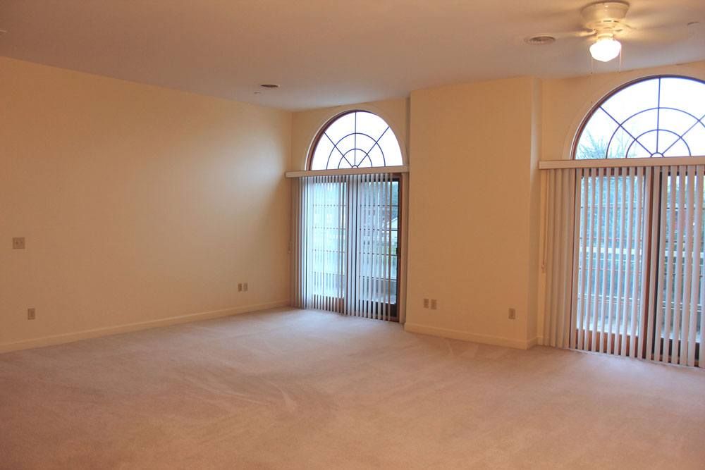 Edgewater Apartments Harvest Properties