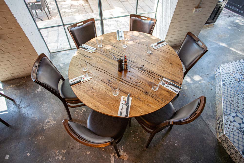 HARVEY'S הרווי'ס מסעדת בשרים כשרה בירושלים עמוד הבית