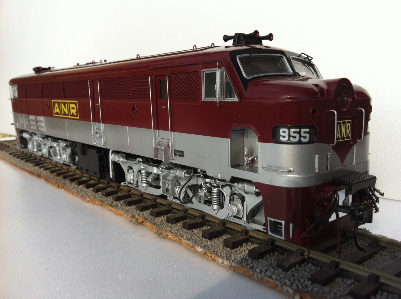 Australian 0 gauge brass model trains from Haskell Co