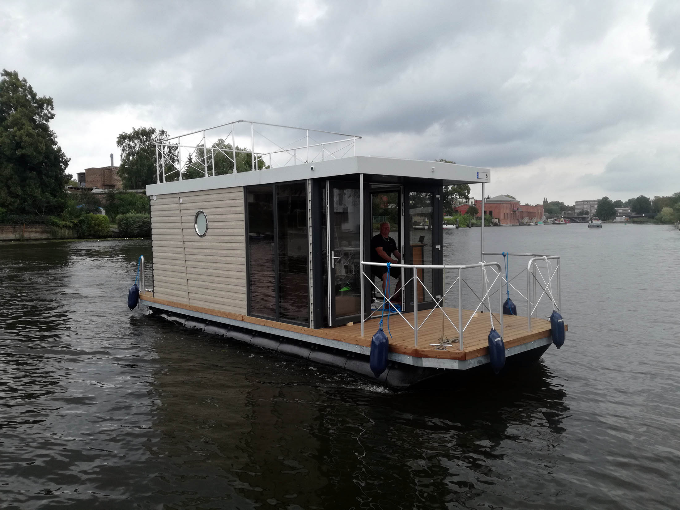Hausboot 390 HausBoot