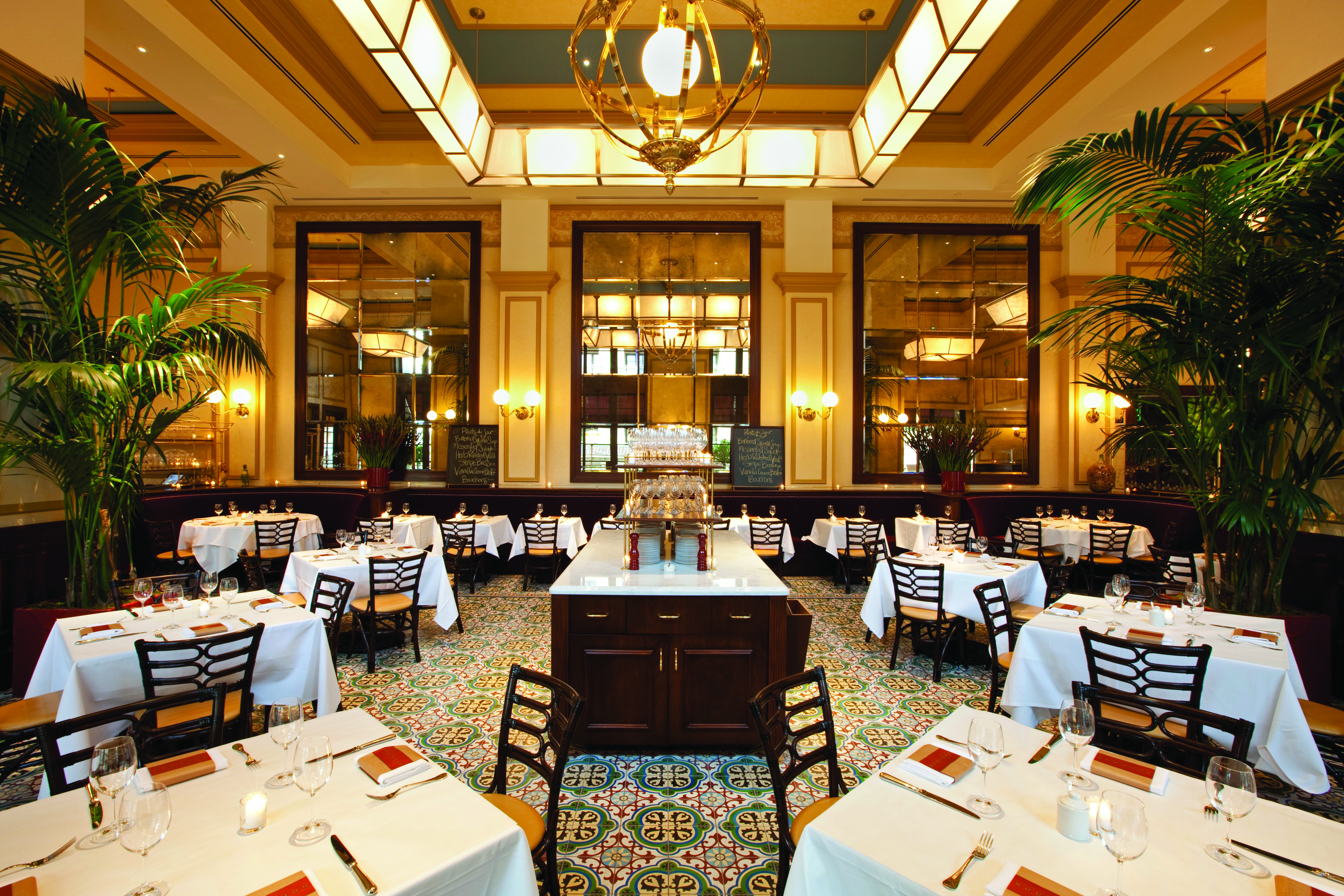 Top 5 Power Lunch Spots in Los Angeles