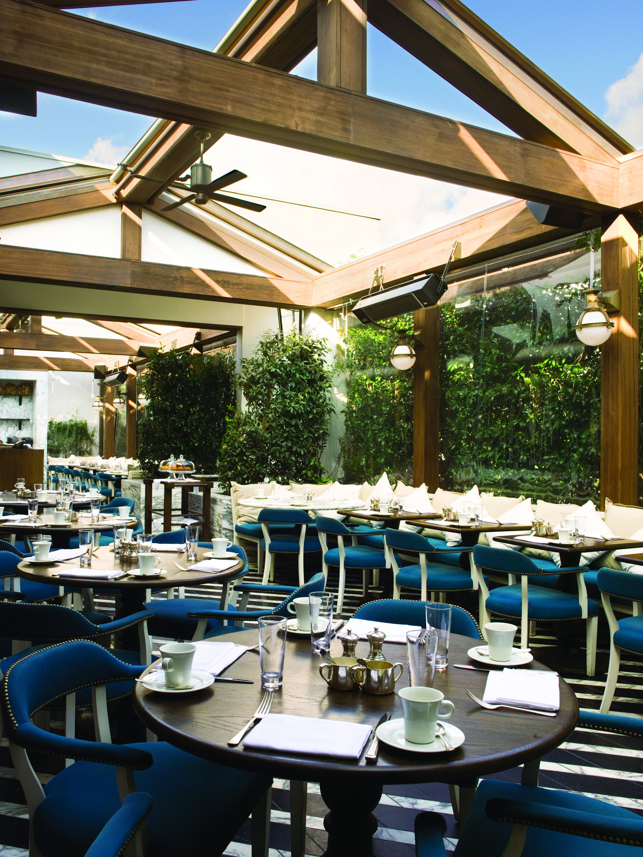 Top 5 Power Lunch Spots in Los Angeles
