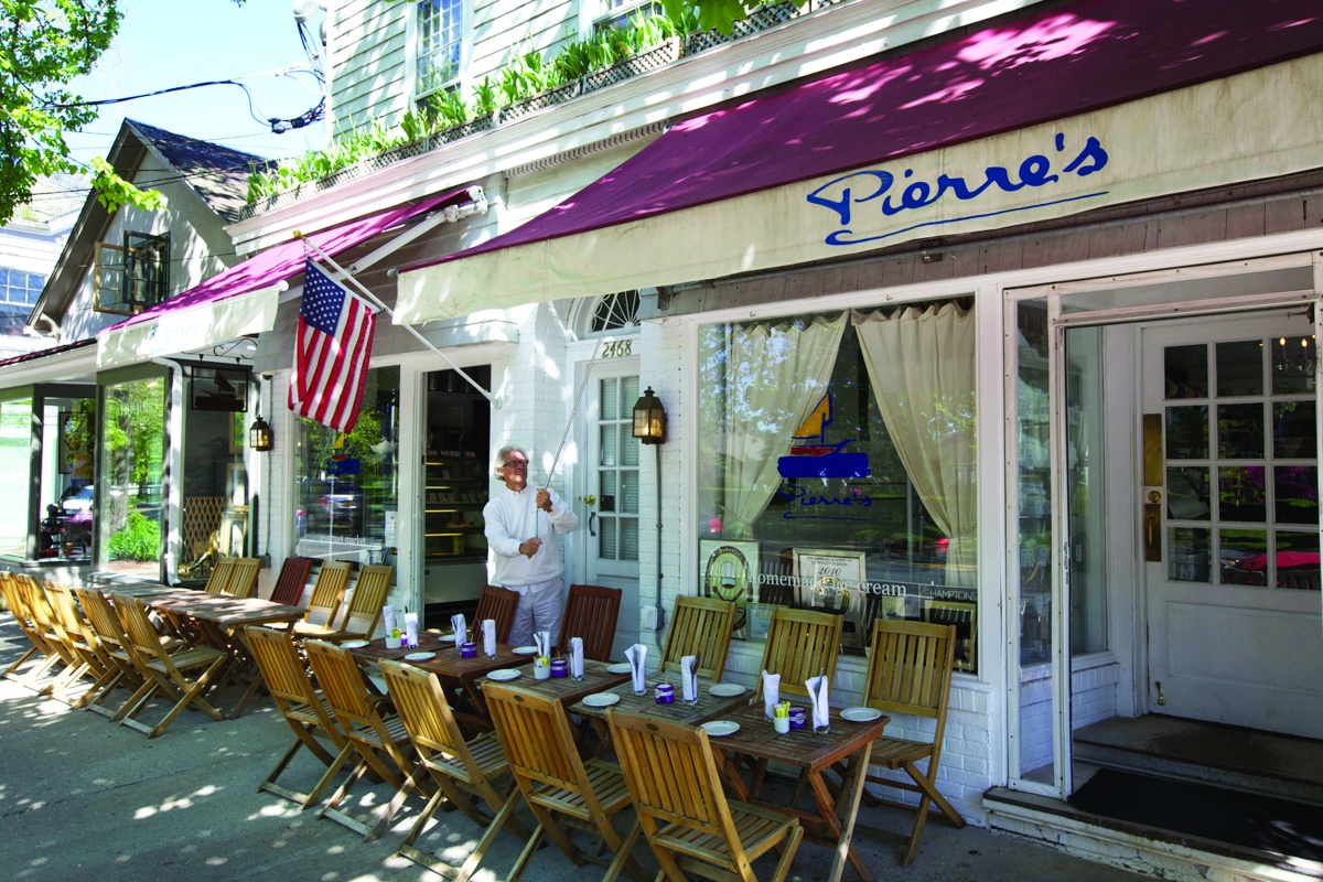 Outdoor Dining in the Hamptons A Guide to the Best Summer Spots
