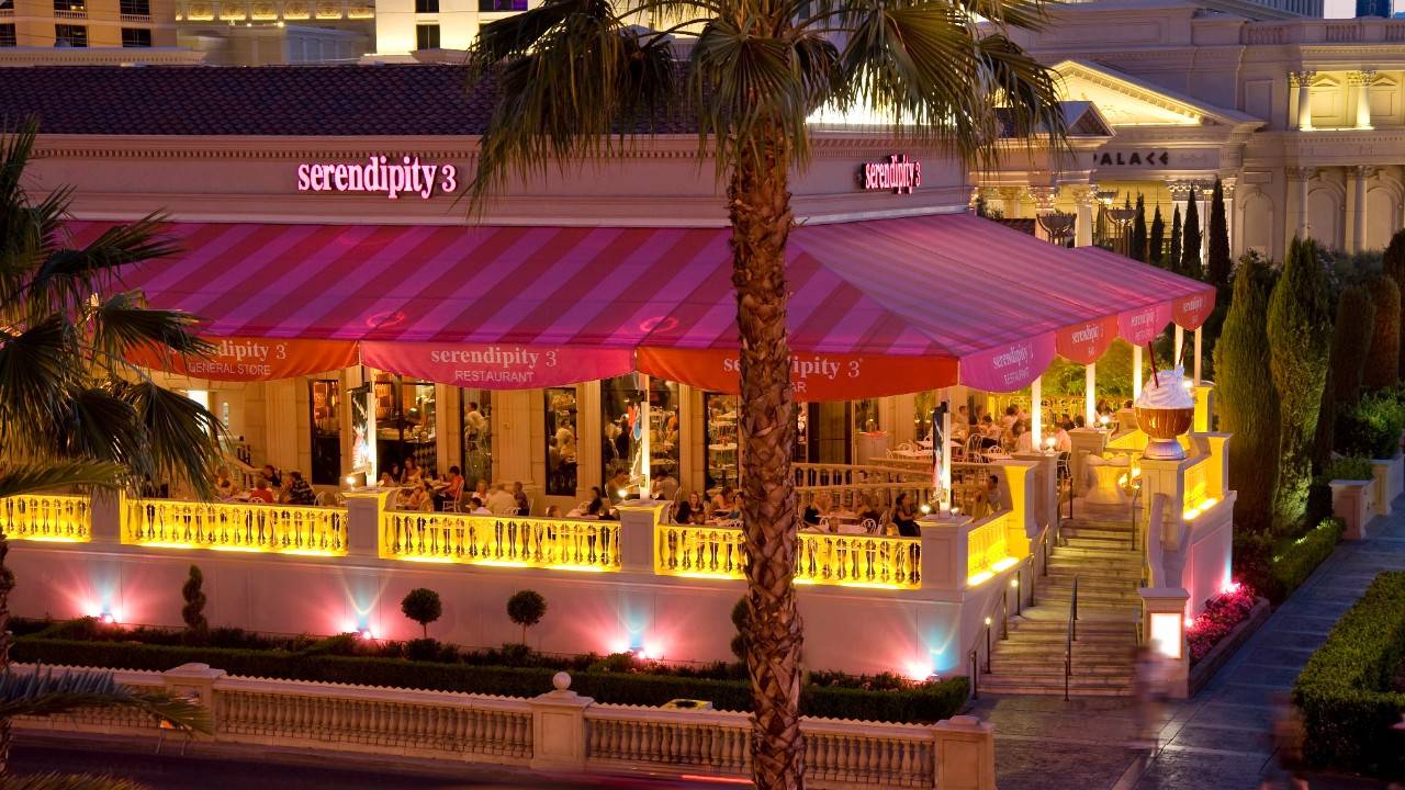 Where to Enjoy a 1,000 Ice Cream Sundae In Vegas