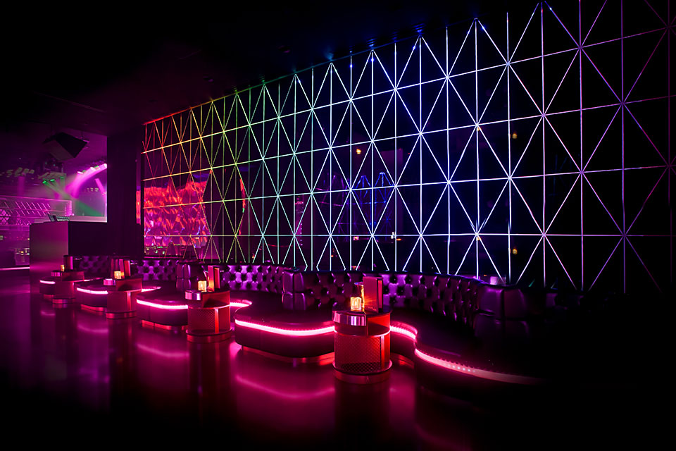 5 Haute Lounges in Miami Beach That Heat Up The Nights