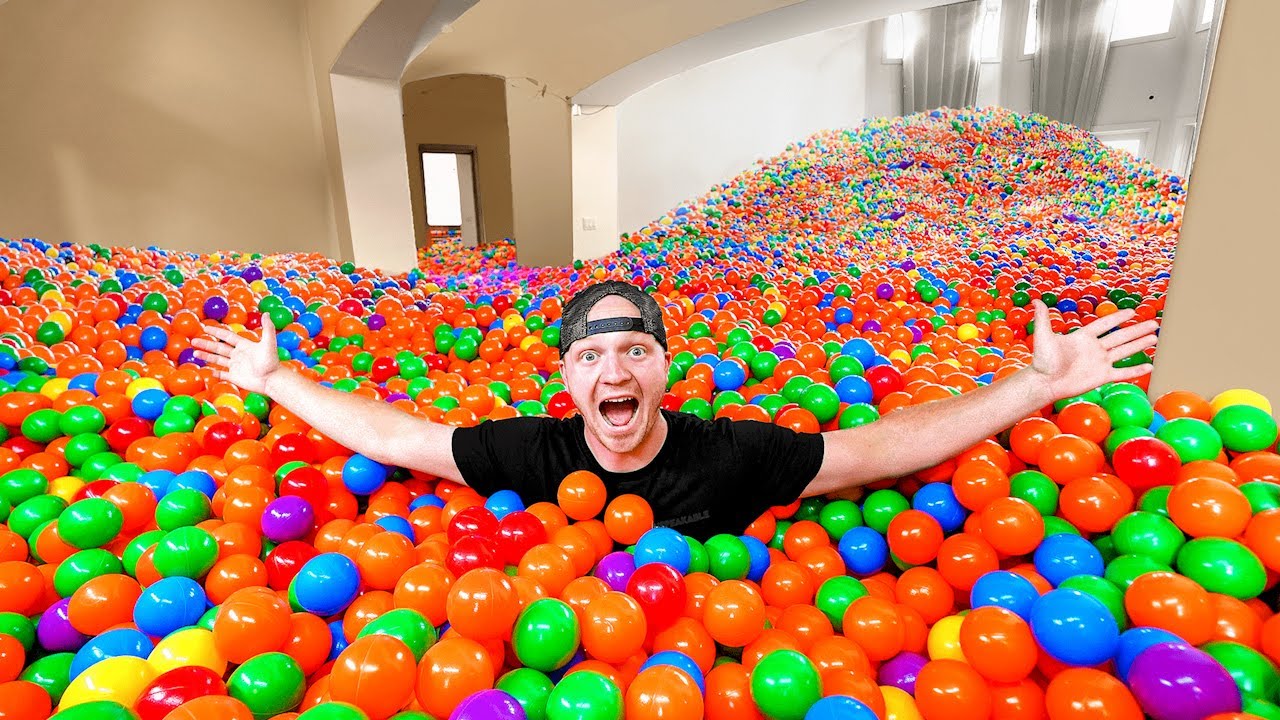 I FILLED MY ISLAND HOUSE WITH BALL PIT BALLS! 趣事頭條