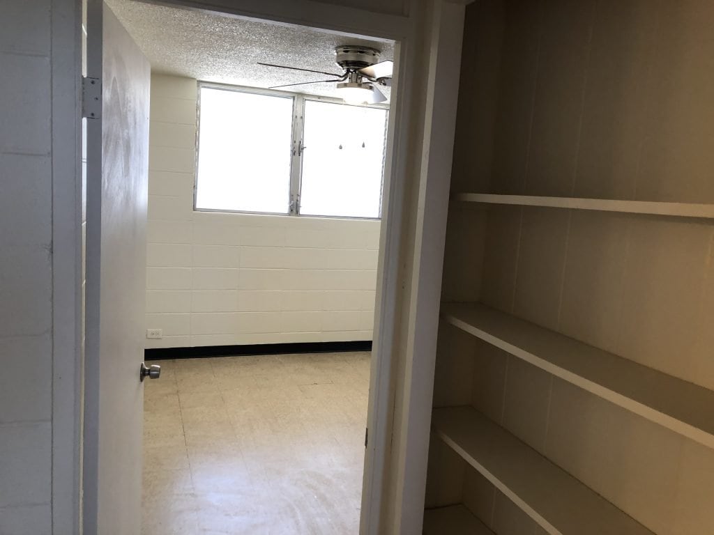 2 bedroom Apartment for Rent in Waipahu Hawaii Sands Realty