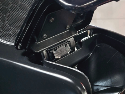 2015+ Road Glide Glovebox Detents – Hawg Wired