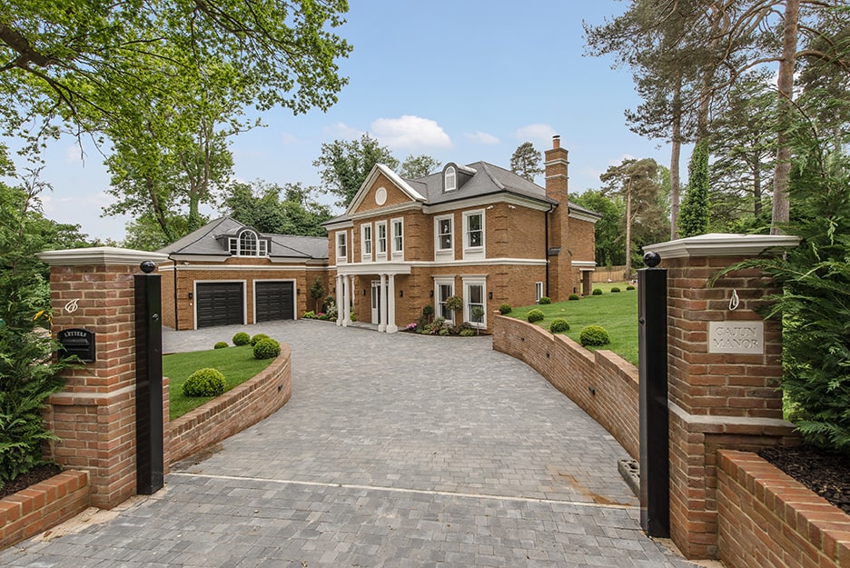 6 bedroom detached home The Spinney, Oxshott Hawksman