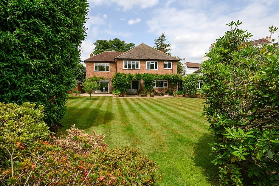 5 bedroom detached house for sale Thames Ditton Hawksman