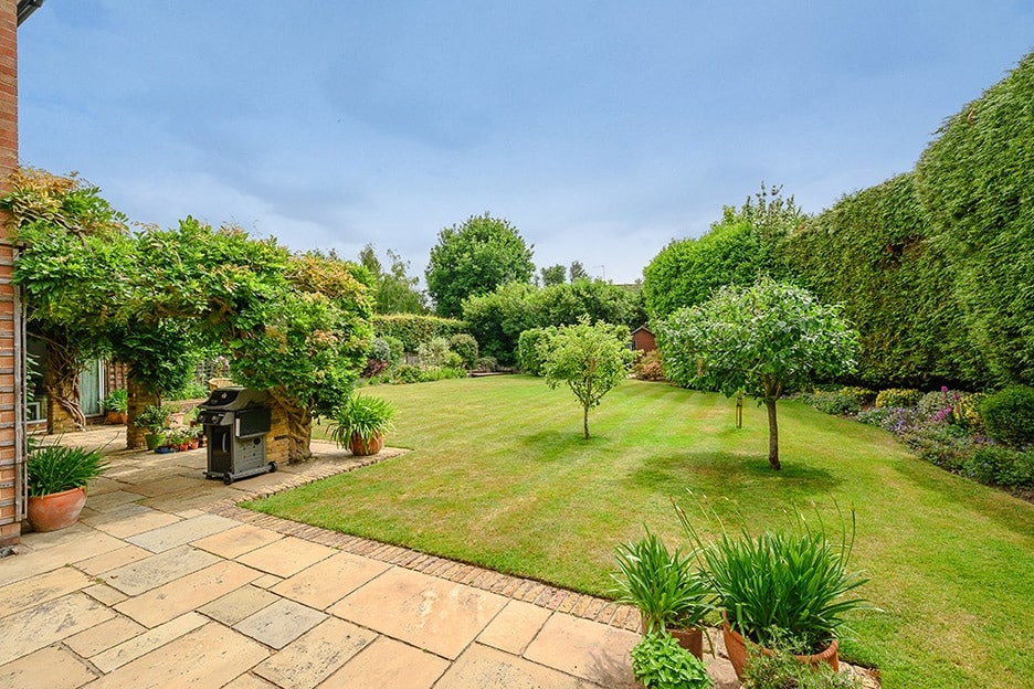 5 bedroom detached house for sale Thames Ditton Hawksman