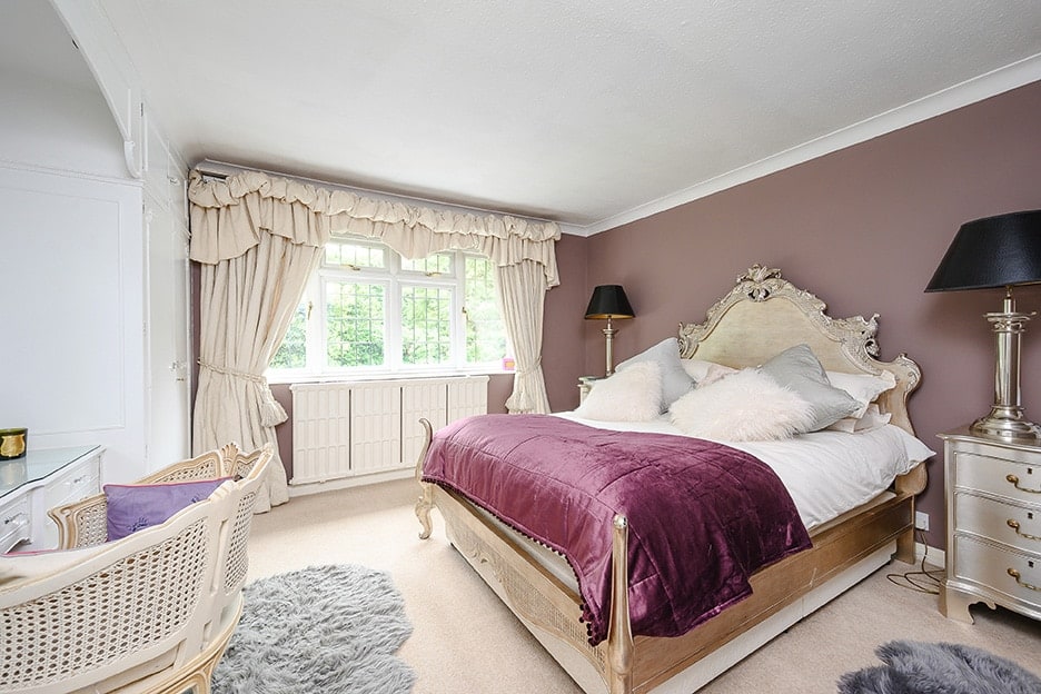 4 bedroom detached house for sale WaltononThames Hawksman