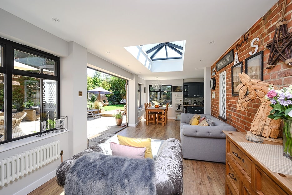 3 Bedrooms, Leatherhead Road, Oxshott Hawksman
