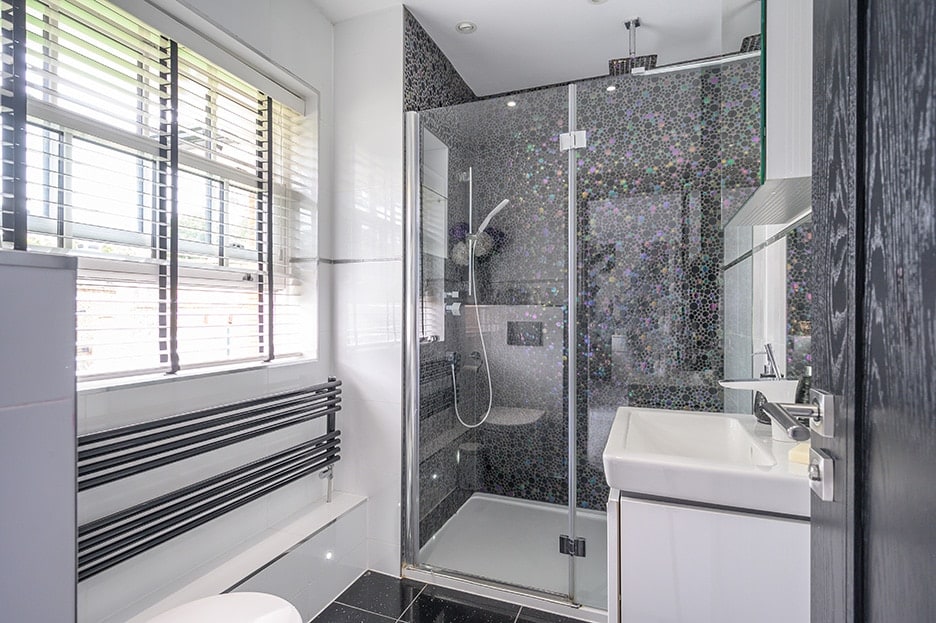 5 Bedrooms, Claremont Drive, Esher Hawksman