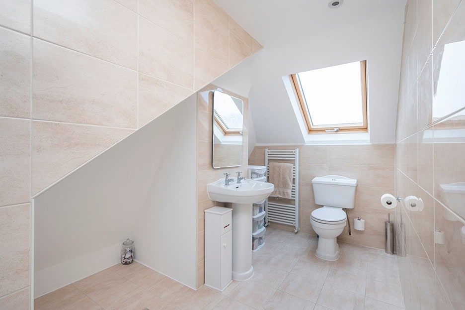 3 Bedrooms, Lower Wood Road, Claygate Hawksman