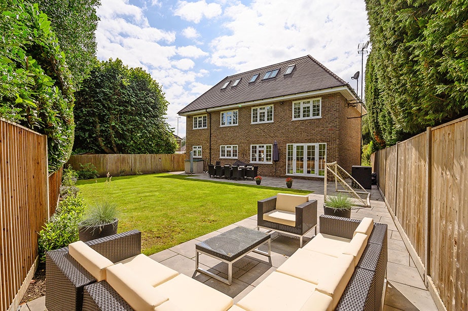 5 Bedrooms, Brooklands Road, Weybridge Hawksman