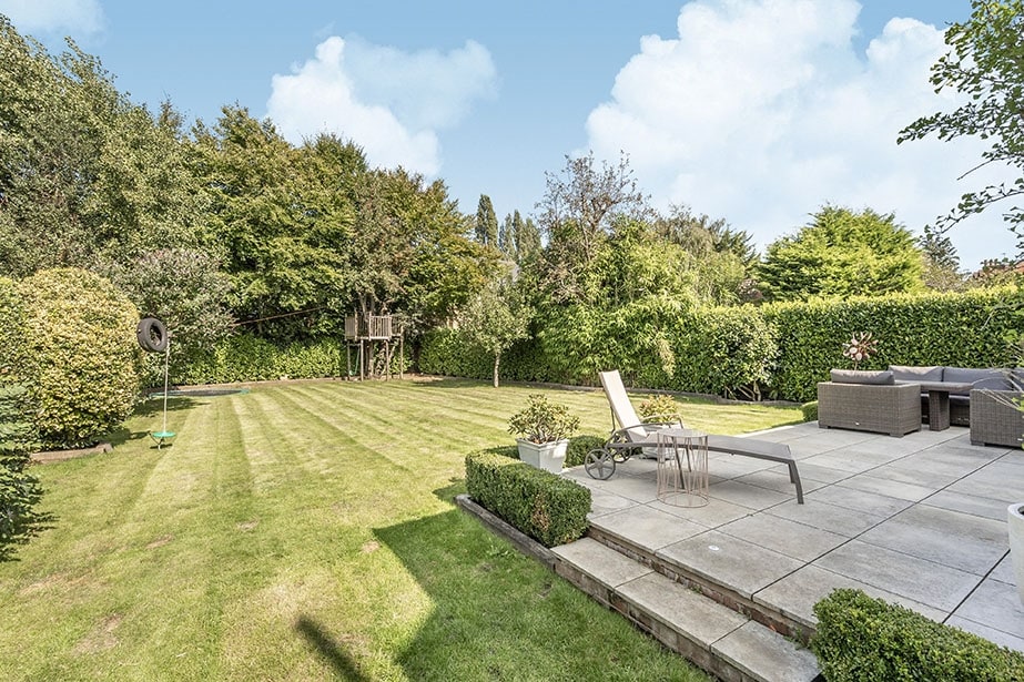 4 Bedrooms, Raleigh Drive, Claygate Hawksman