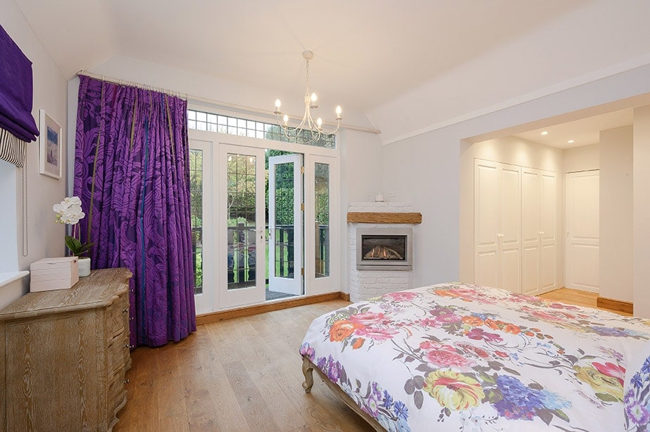 4 Bedrooms, Givons Grove, Leatherhead Hawksman