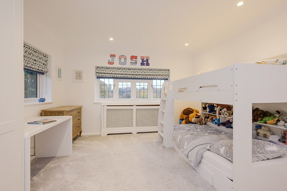 4 Bedrooms, Givons Grove, Leatherhead Hawksman