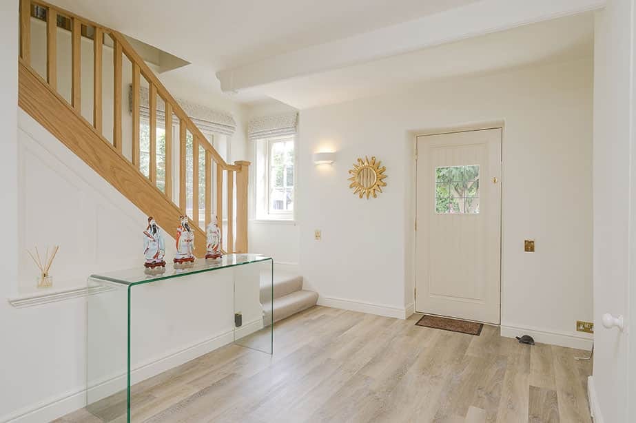 3 Bedrooms, Esher Green, Esher Hawksman