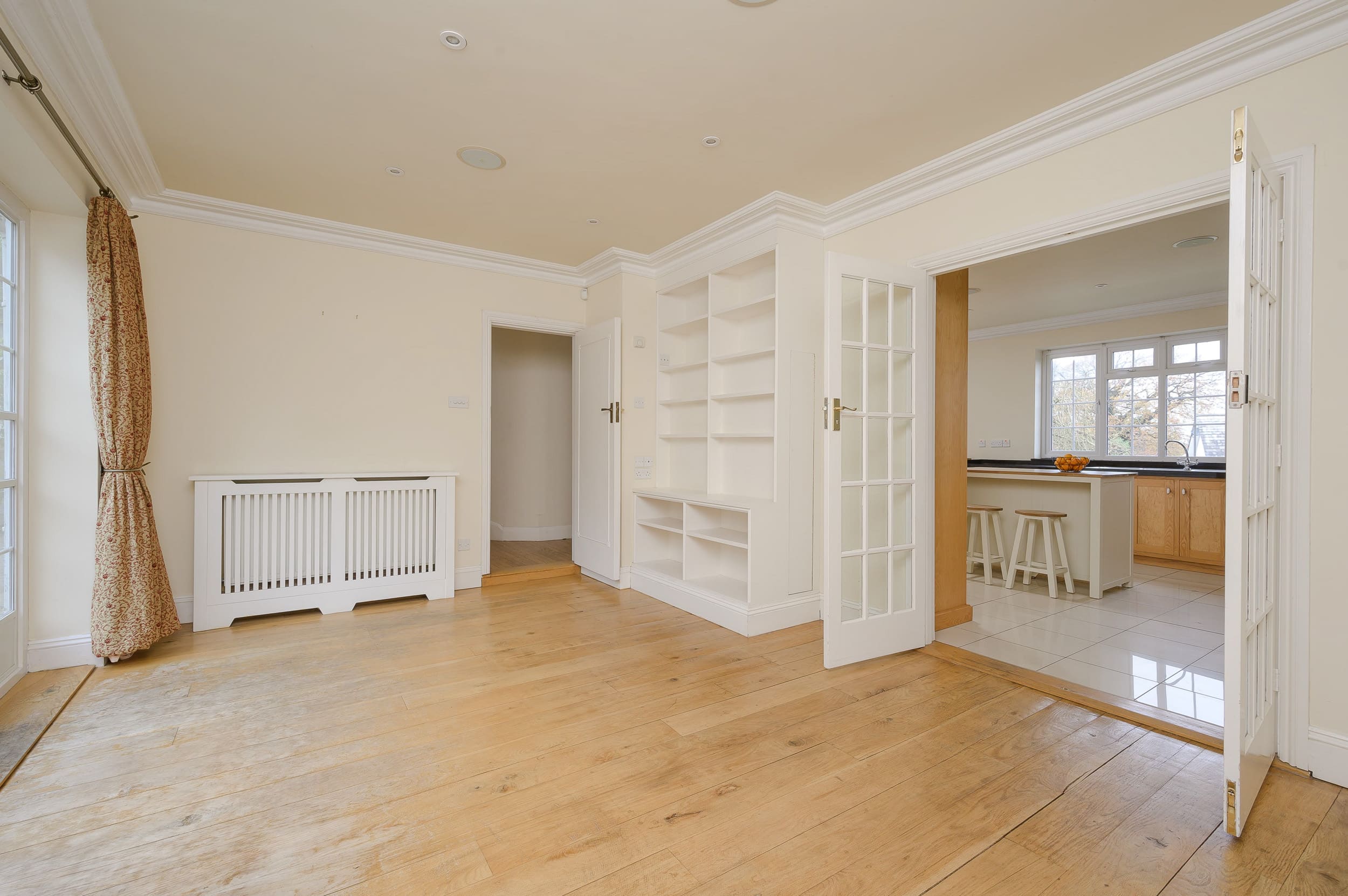 4 Bedrooms, Winchester Close, Esher Hawksman