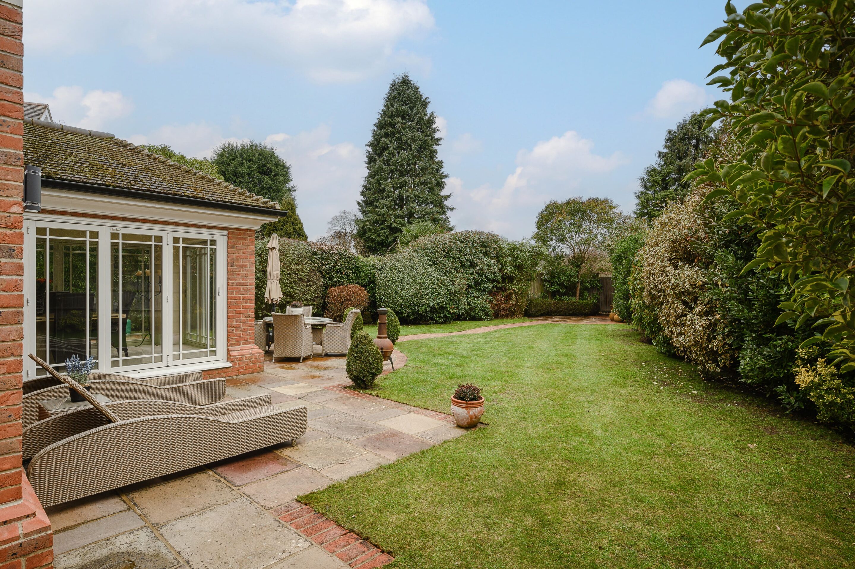 6 Bedrooms, Fairmile Lane, Cobham Hawksman