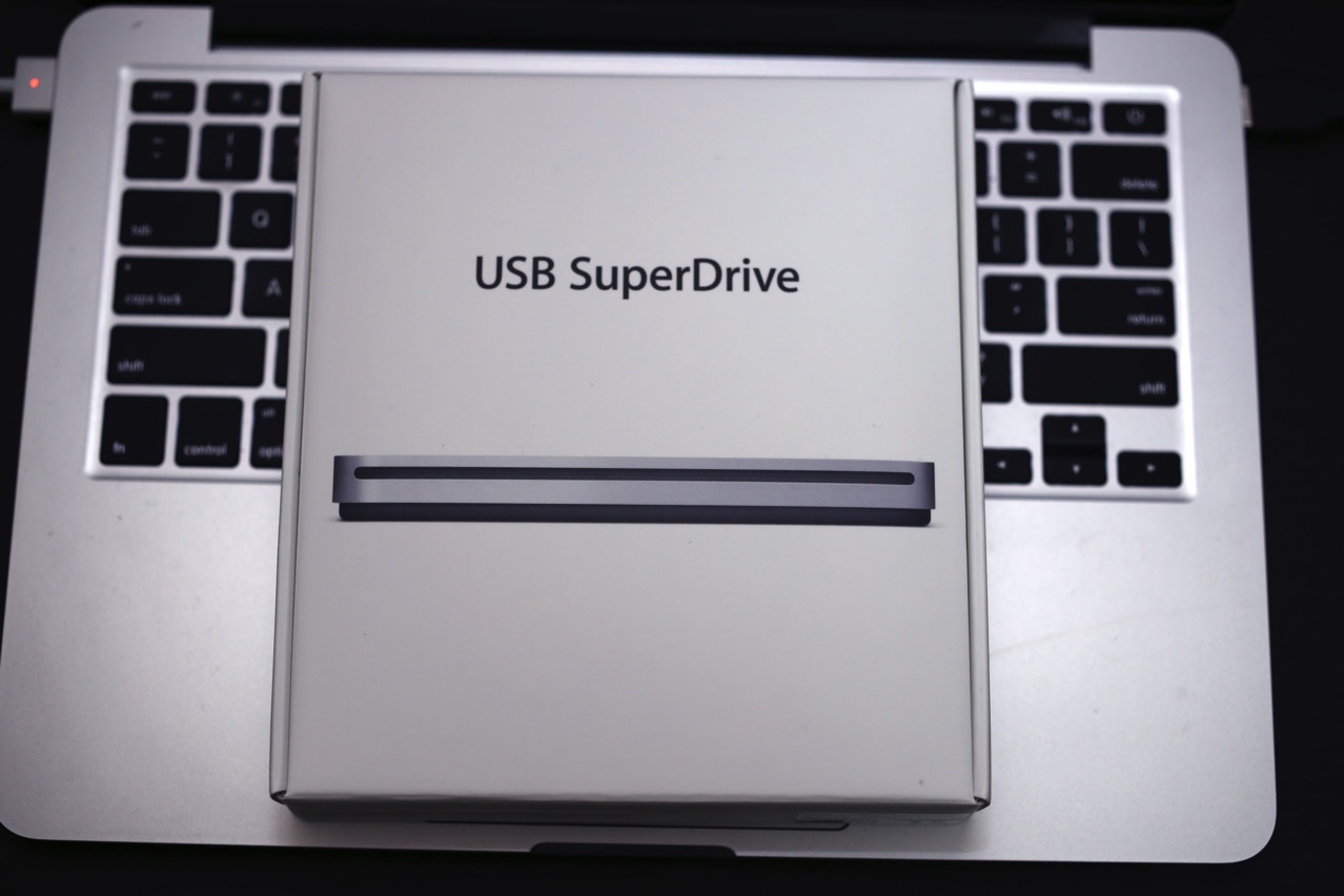 Mac純正外付けDVDドライブ「USB SuperDrive」を購入した感想 HAYA技