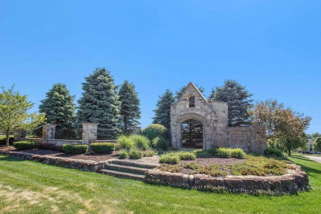 B Bradford Shores HBA Showcase