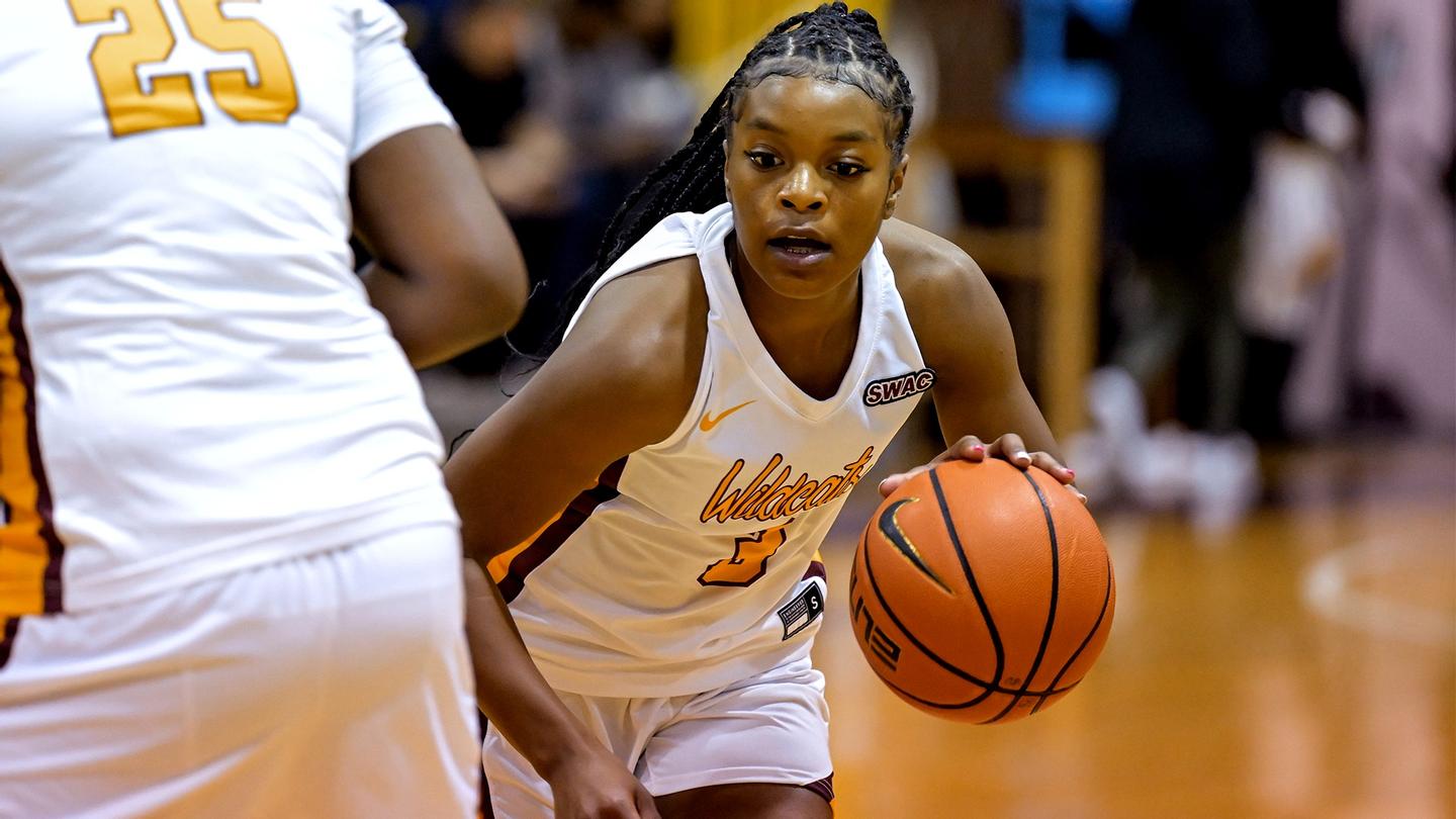 BethuneCookman sweeps Texas Southern for road victory