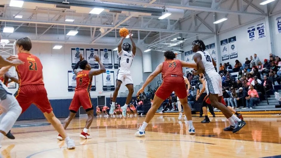 Six Score in Double Figures as Lincoln (MO) Wins FifthStraight Home Game