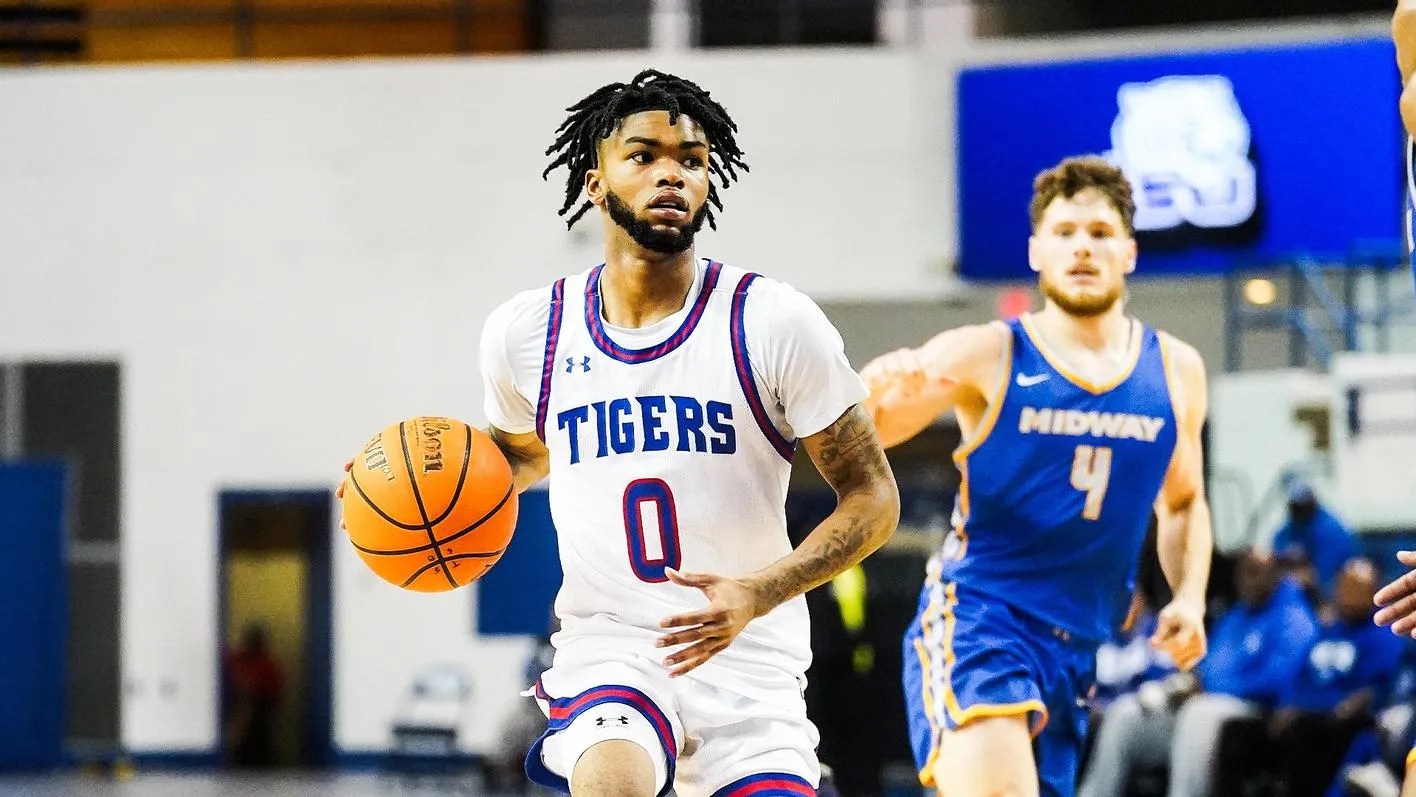 Tennessee State Jaylen Jones Named OVC Freshman of the Week